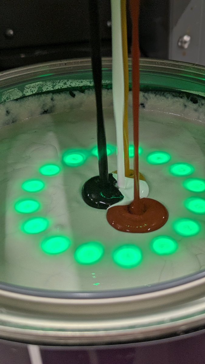 WhidbeyTom428's tweet image. Morning mixin&apos; @ Home Depot
#workflow #paintdepartment