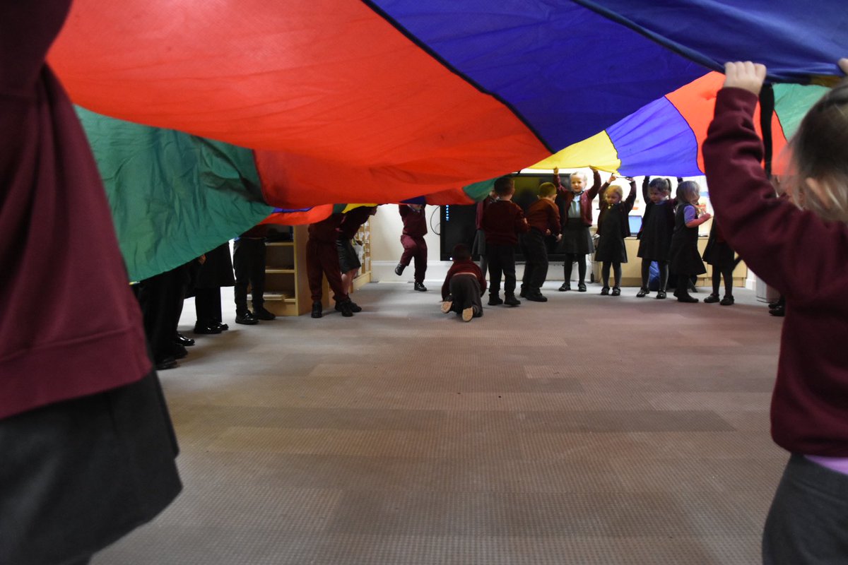 Early Years had a great time playing parachute games this week. Lots of fun and laughter! 😀🪂 #inquisitivethinkers #challengeseekers #kindhearts