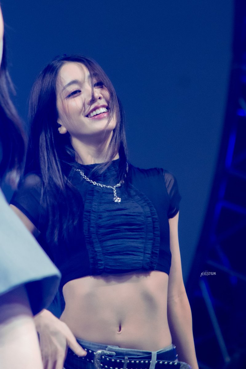 ivcxenom's tweet photo. ขึ้นดึกยิ้มเลยหวานเป็นพิเศษปะ 

#Mind4EVE  #4EVE 
#COOLWindyFest2025x4EVE https://t.co/eE5AyY5Ewj