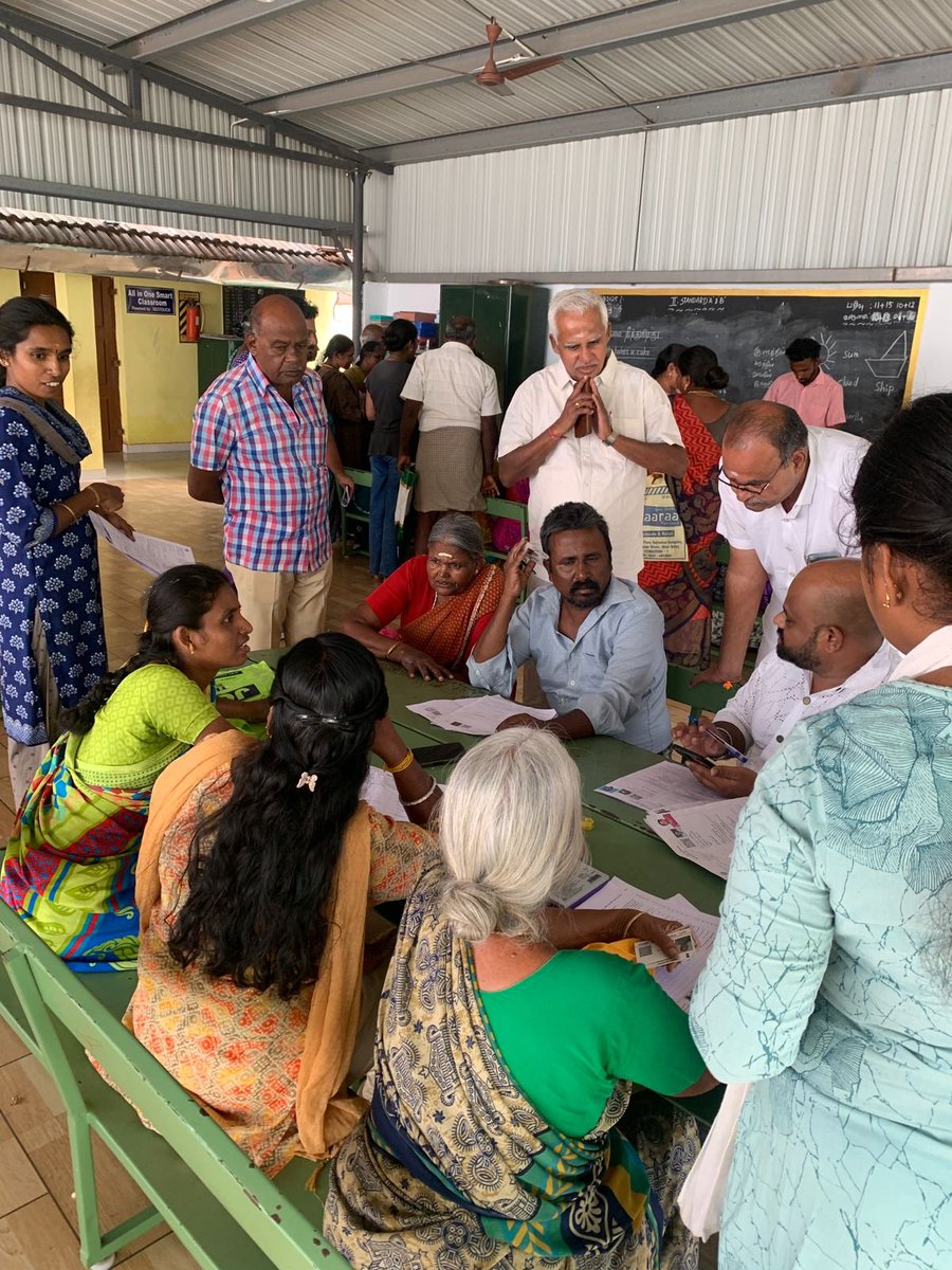 வாக்காளர் திருத்தம் சிறப்பு முகாம், கலங்கல் கிராமம், சூலூர் ஒன்றியம், கோவை. <a href="/BJP4TamilNadu/">BJP Tamilnadu</a> <a href="/NainarBJP/">Nainar Nagenthran</a>