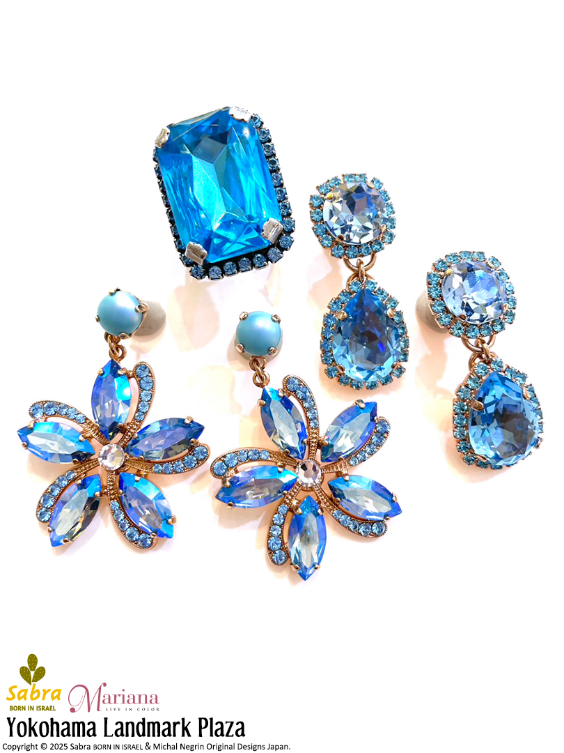 氷の妖精を彷彿させるアイスブルークリスタル❄️ 冬の贈り物に最適