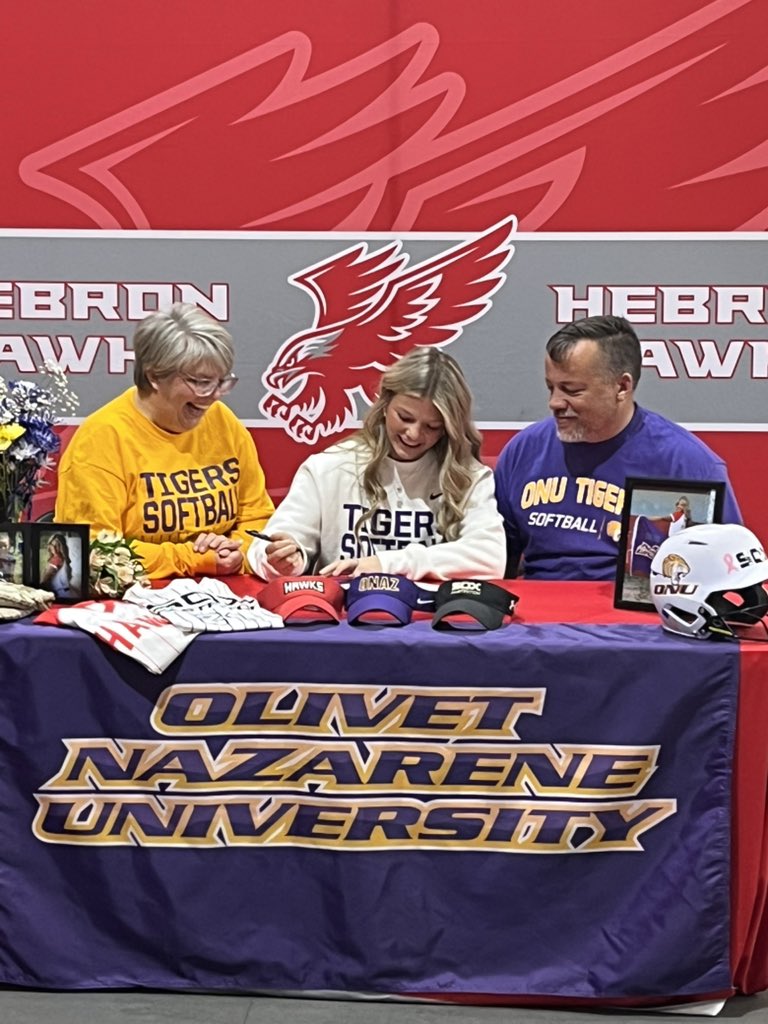 Congratulations to our hitter Hadley Donovan on signing her NLI to continue her academic and softball career at Olivet Nazarene University!! We can’t wait to watch you continue to pursue your dreams and goals on a new home field! Well deserved! Go Tigers!🐯 Anotha one signed✍🏼