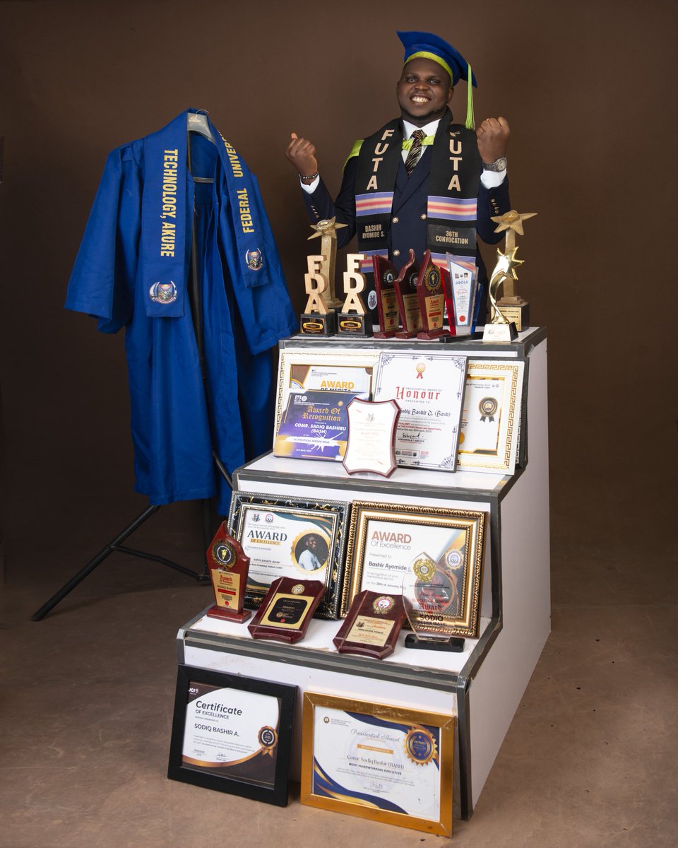 engrbash1020's tweet image. 🎓 A 15-Year Dream Finally Realized: My Journey to Convocation

Yesterday, I lived a moment I’ve held in my heart for over 15 years. A moment that represents patience, resilience, consistency, and the grace of God over my life. Walking across that convocation stage wasn’t just…