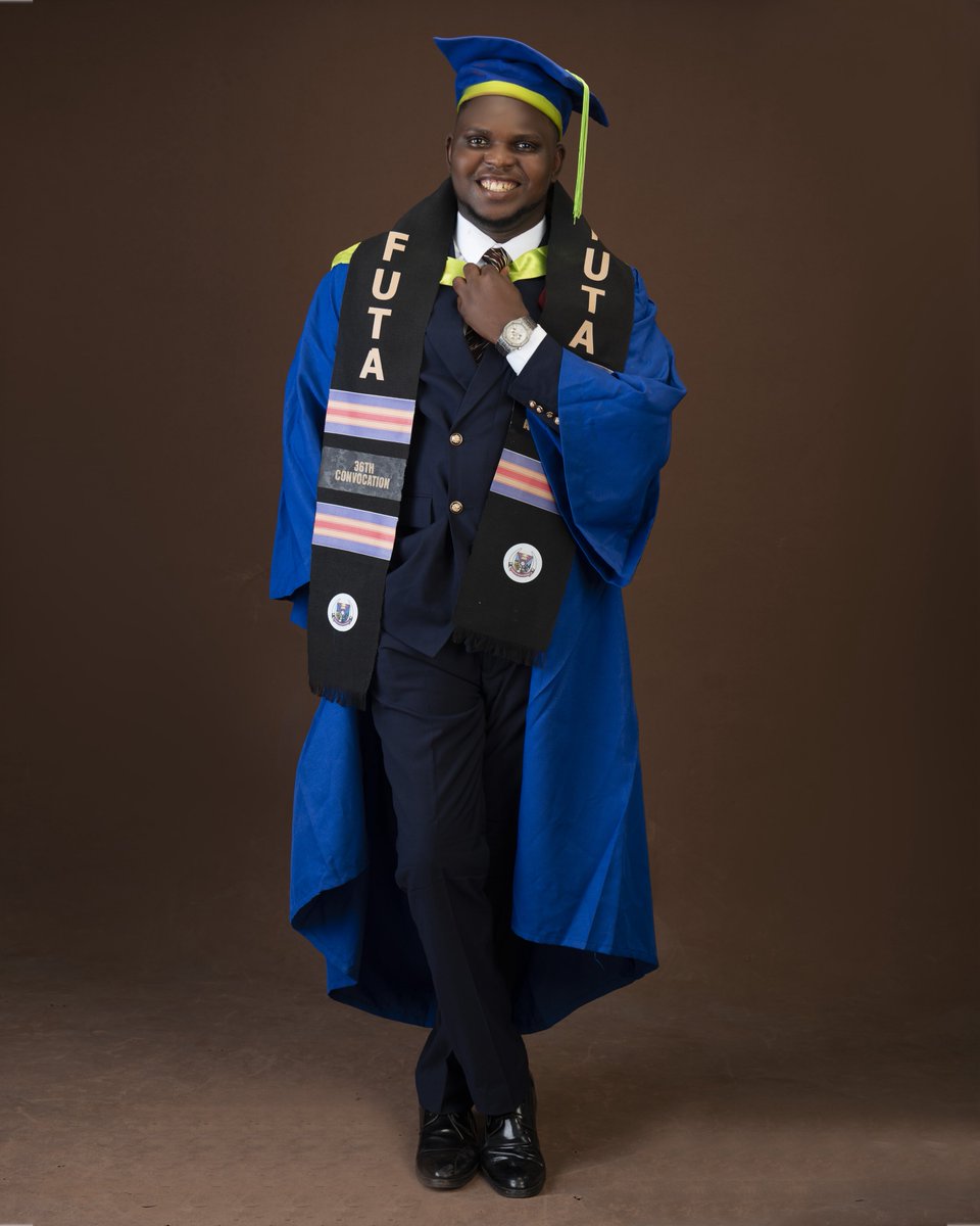 engrbash1020's tweet image. 🎓 A 15-Year Dream Finally Realized: My Journey to Convocation

Yesterday, I lived a moment I’ve held in my heart for over 15 years. A moment that represents patience, resilience, consistency, and the grace of God over my life. Walking across that convocation stage wasn’t just…