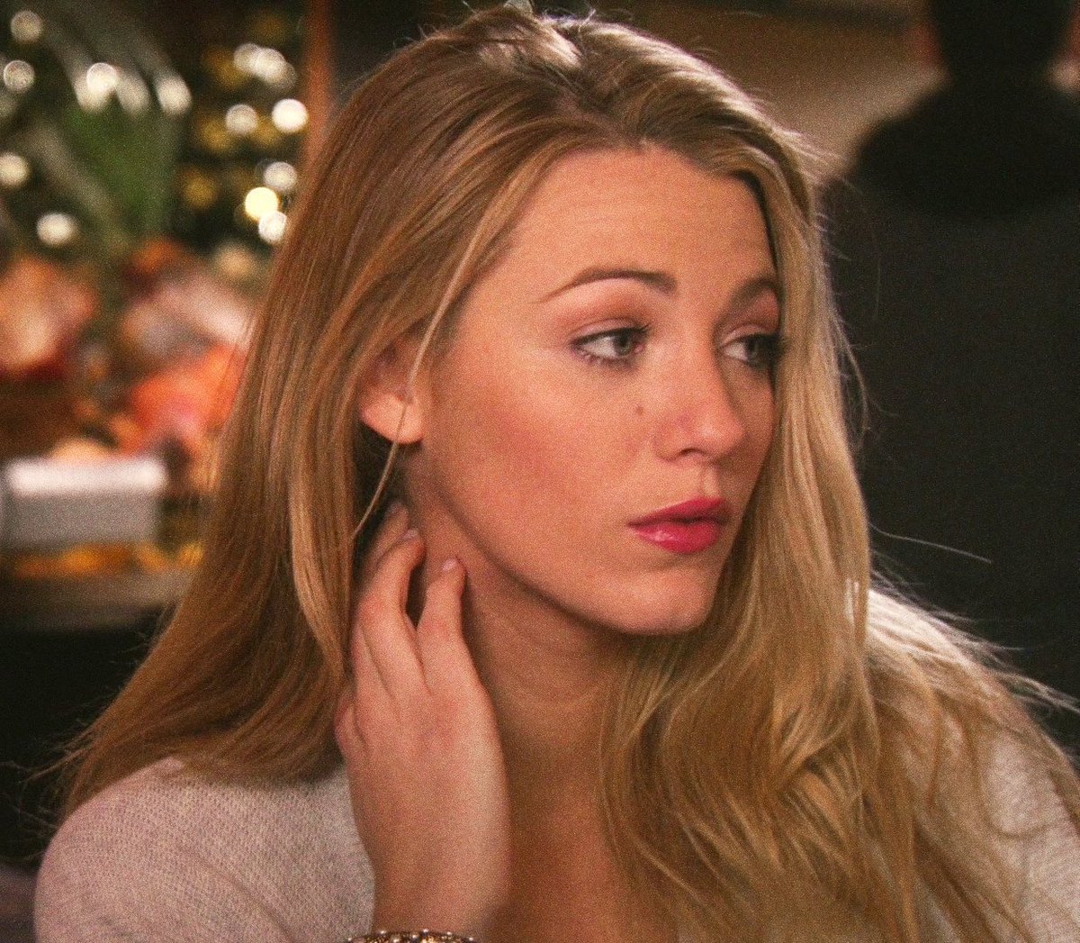 PopCulture2000s's tweet image. serena van der woodsen