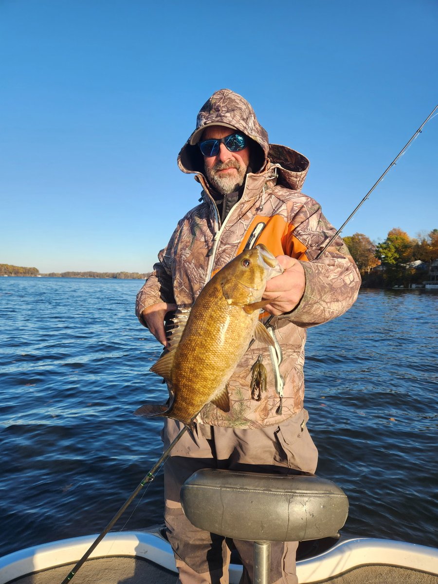 KylebussingKyle's tweet photo. @mike_Iaconelli @NewportVessels @ninesoptics @AftcoFishing Let’s fish https://t.co/xB3pH06Wzp