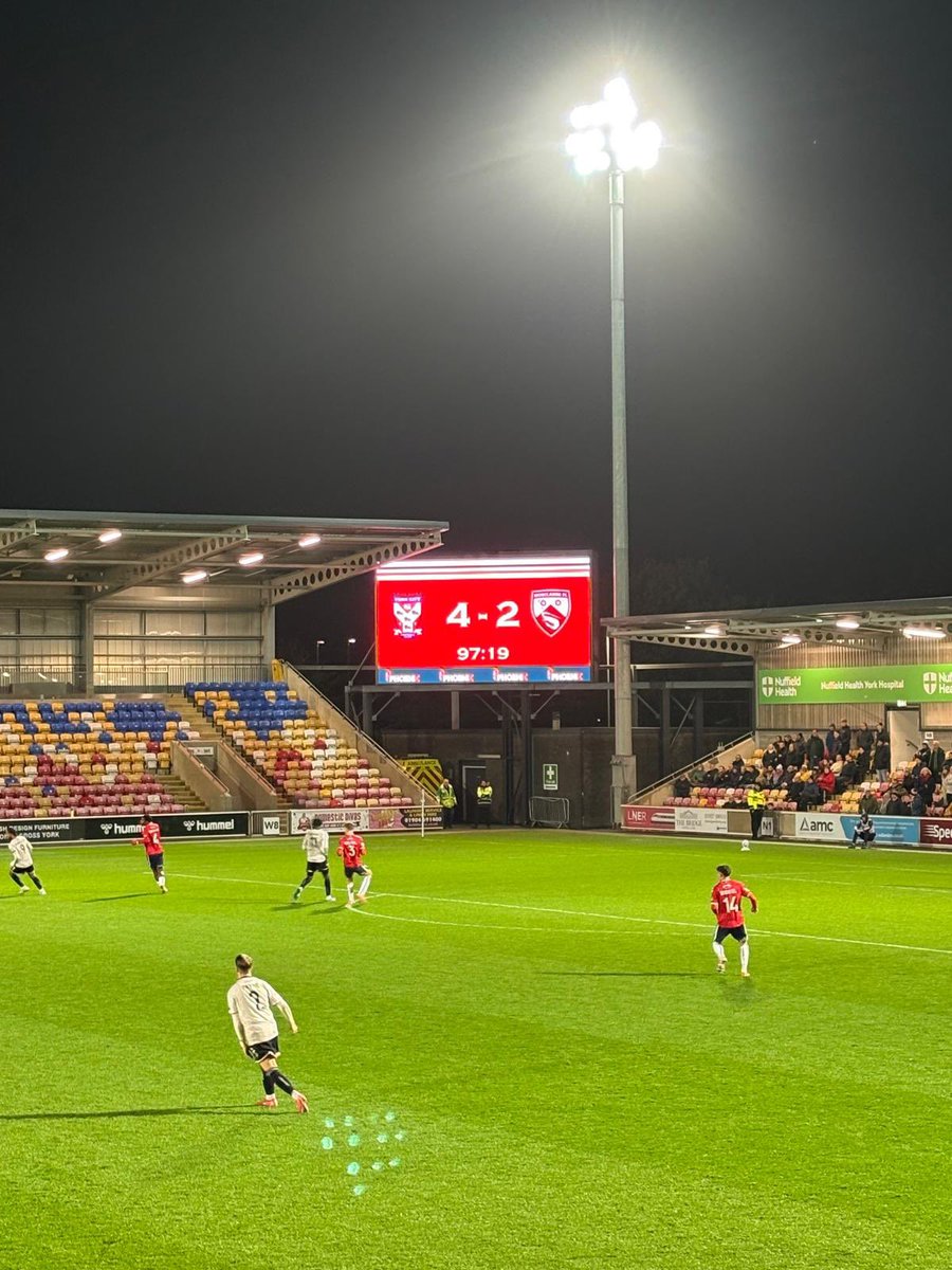 4 goals scored for the 4th game running.

It’s FOURk City!! #ycfc

👌 ⬆️  ⚽️ ⚽️ ⚽️ ⚽️