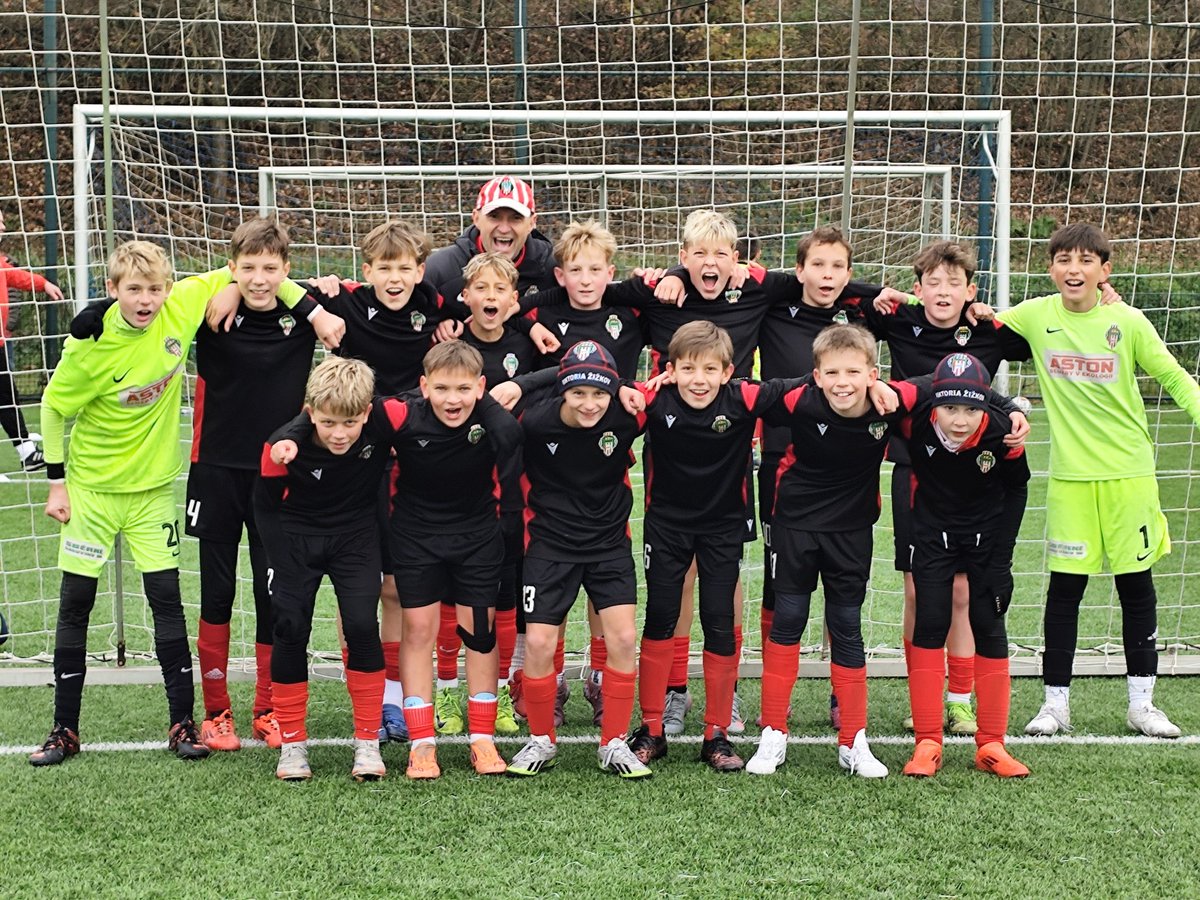 Mladší žáci, kategorie U13, dnes zakončili podzimní část sezóny vítězstvím nad SK Střešovice 1911 a budou přezimovat nejhůře čtvrtí ... 🤍❤️

#zaci #mladez #U13