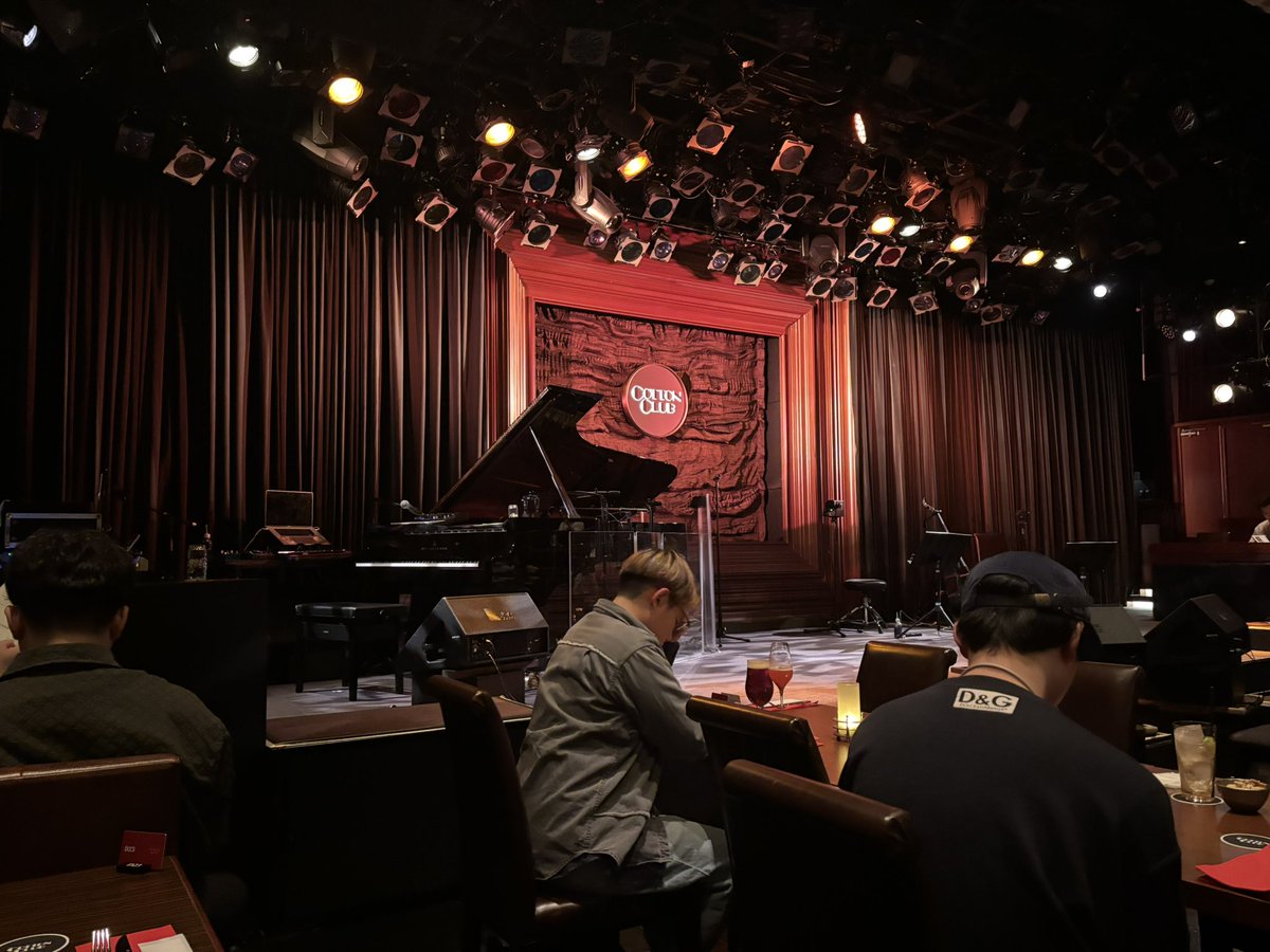 ______SCA's tweet image. コットンクラブ超楽しみにしてたけど期待以上で感動。
めちゃくちゃ良かった！！！余韻。

COTTON CLUB 20th Anniversary
HOME with 塩塚モエカ[羊文学] 
× 柿崎麻莉子 × 梅井美咲