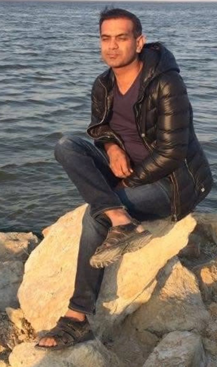 #लखनऊ

यूपी कैडर के आईएएस अधिकारी (1995 बैच) आमोद कुमार यादव का वीआरएस सरकार ने मंजूर कर लिया है, केन्द्रीय प्रतिनियुक्ति से लौटने के बाद आमोद कुमार ने नियुक्ति विभाग को अपनी ज्वाइनिंग दे दी था।

आमोद कुमार का रिटायमेंट वर्ष 2031 में होना था उन्होंने व्यक्तिगत कारणों की वजह से