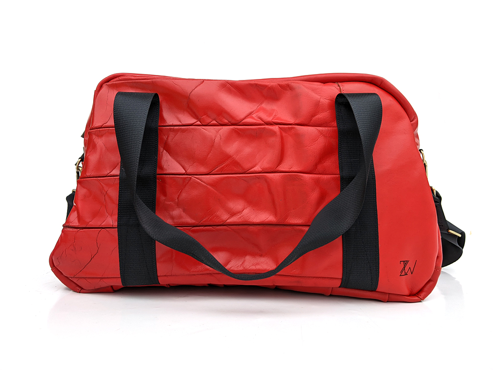 Uniqueobject15's tweet image. Unique Weekender bag made from the leather interior of a #1957 #Mercedes #ponton