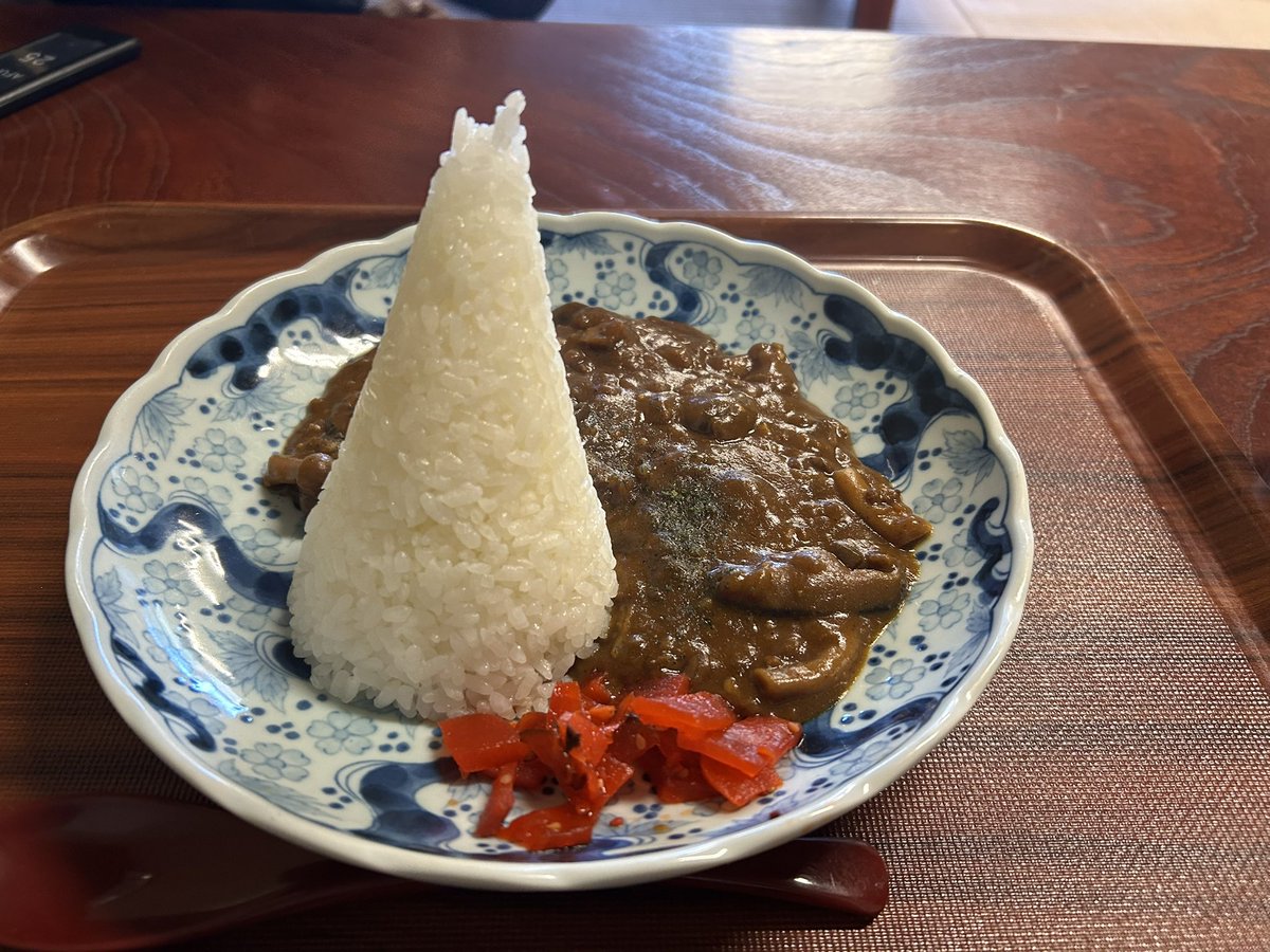 celsuper2's tweet image. 今日は地元丹沢の大山ハイク

紅葉の時期に来たのは初だったが、意外なほどに綺麗でびっくりした！