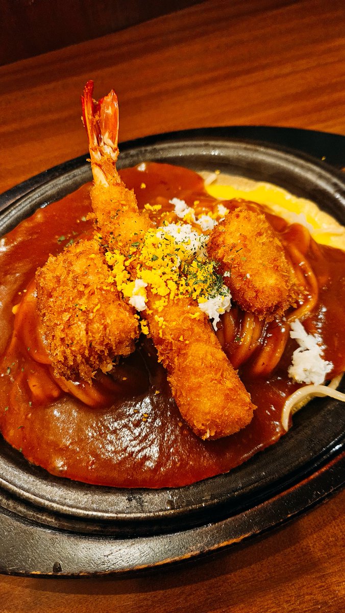 ashryr3101's tweet photo. 愛知楽しかった！個人的には��リラ納め愛知納め遠征納めだった😌
「この曲のここ絶対撮りたい！」って場面ばっちり映ってて大満足🫶
あんかけスパ屋さんの店員さんも銭湯の番頭さんも愛知の人みんな優しいし、相変わらずごはん美味しいし、愛知大好きの気持ちになりました https://t.co/yTPQoiUP9T