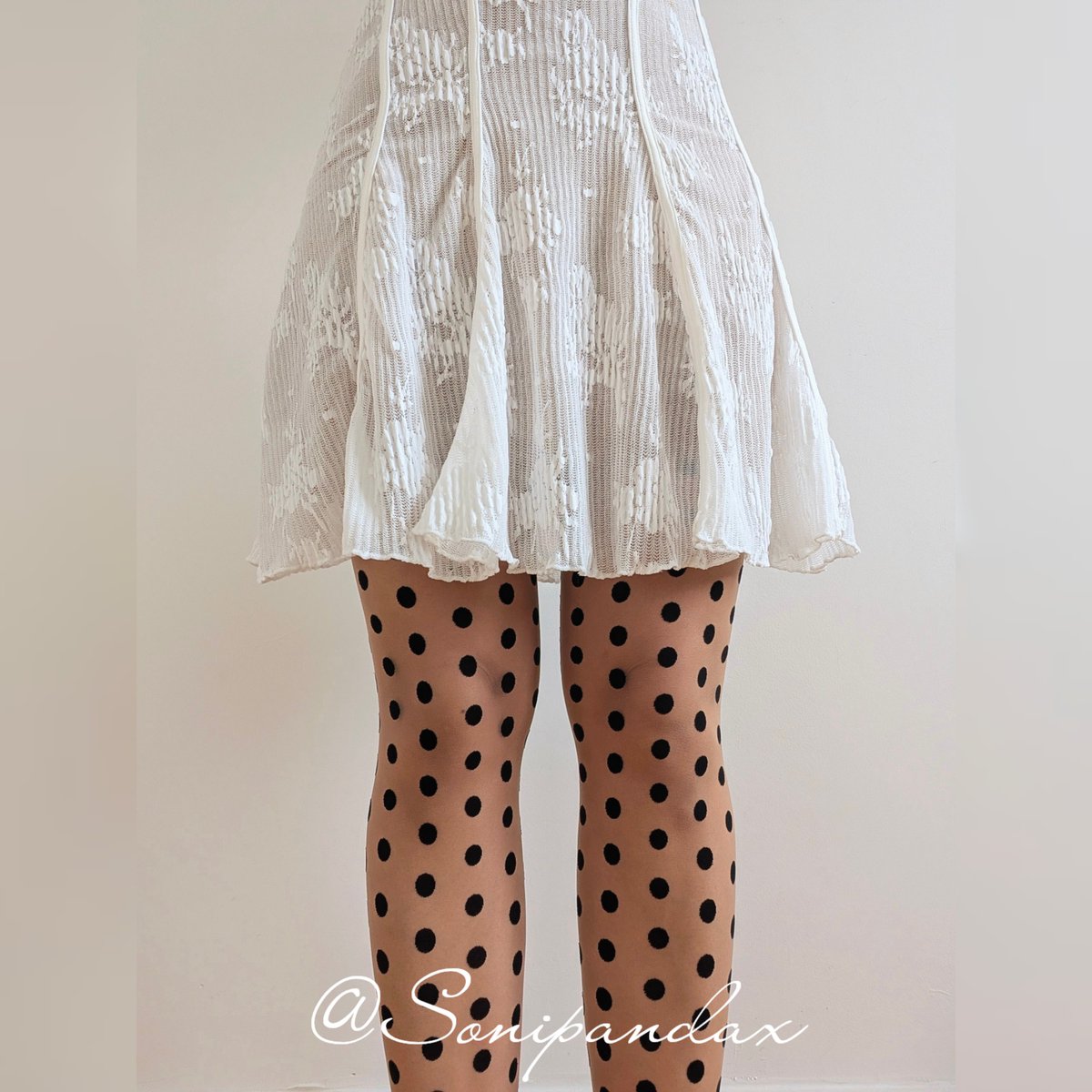 Soni_Pandax's tweet photo. šš¼Hosiery Of The Day:: Wolford Bonny Dots Timeless Sheer Tights
Simple. Cute. Feminine.
That's enough for me this satu āŗļø
ā¢Colour: Black / Fairly Light
ā¢Size: Small
ā¢Denier: 20
ā¢Materials: 70% Polyamide, 17% Polyester & 13% Elastane
#SoniPanda #TeamTights #TeamSoniPanda #Rajstopy #Pantyhose #Collant #Tights #Hosiery #Promo #TightsReviewer #HosieryBlogger #HosieryReviewer