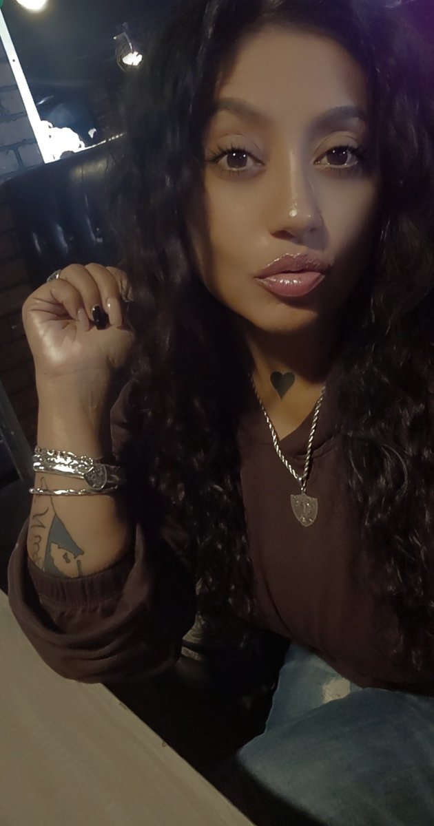 Nica🖤🎧🎼 tweet media