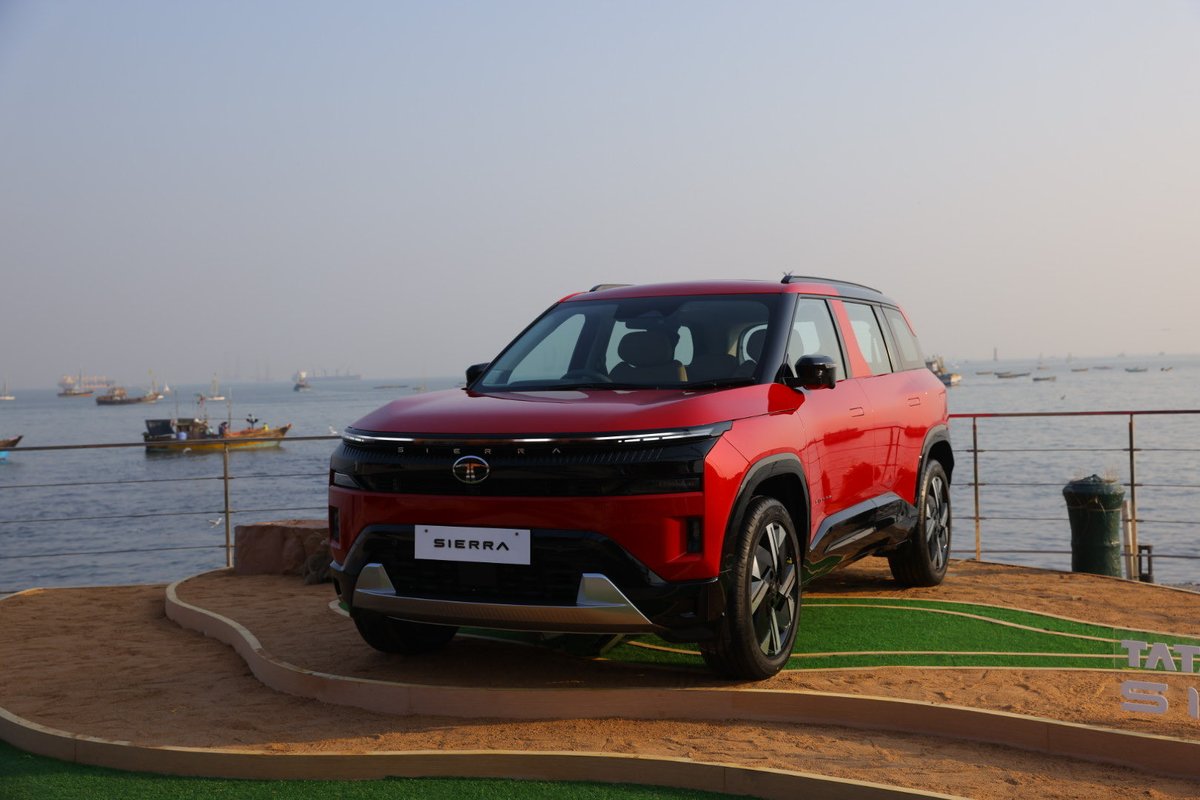 Rachna_Tyagi's tweet photo. Tata Sierra Unveiled 
#thelegendreturns #tatasierra #tata #tatamotors https://t.co/x71mjEnF2y