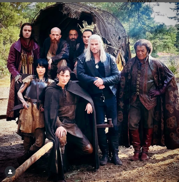 LunaM06's tweet photo. @RedanianIntel Water where there’s none?🤔

Like happiness/chemestry where there are none.😅

Body Language: Just ppl taking a pic, Lauren.🙄

Cope harder. Post more.🤣But dont post #TWN was #1 last week bc of old shows &amp; nothing relevant being released.🤫

7.4M > 4days > #2
7.4M > 7days > #1 https://t.co/HHLnaRkGtl
