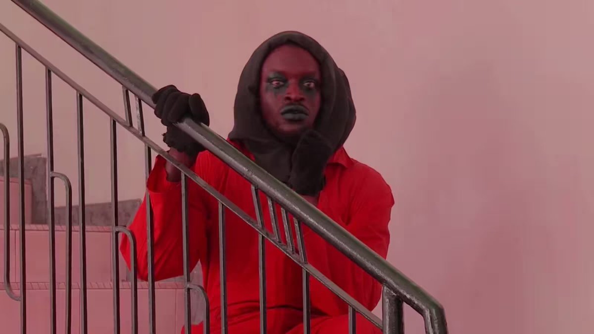 Nga masquer sama réponse ma quote ko.

Seytané rambaadj bo déssé woon touti dignité, dinga démissionner mais malheureusement t’es un lâche, tu essaies de voler la révolution d’un peuple digne et qui a su faire face à un tyran pendant ce temps tu accusais ces révolutionnaires de