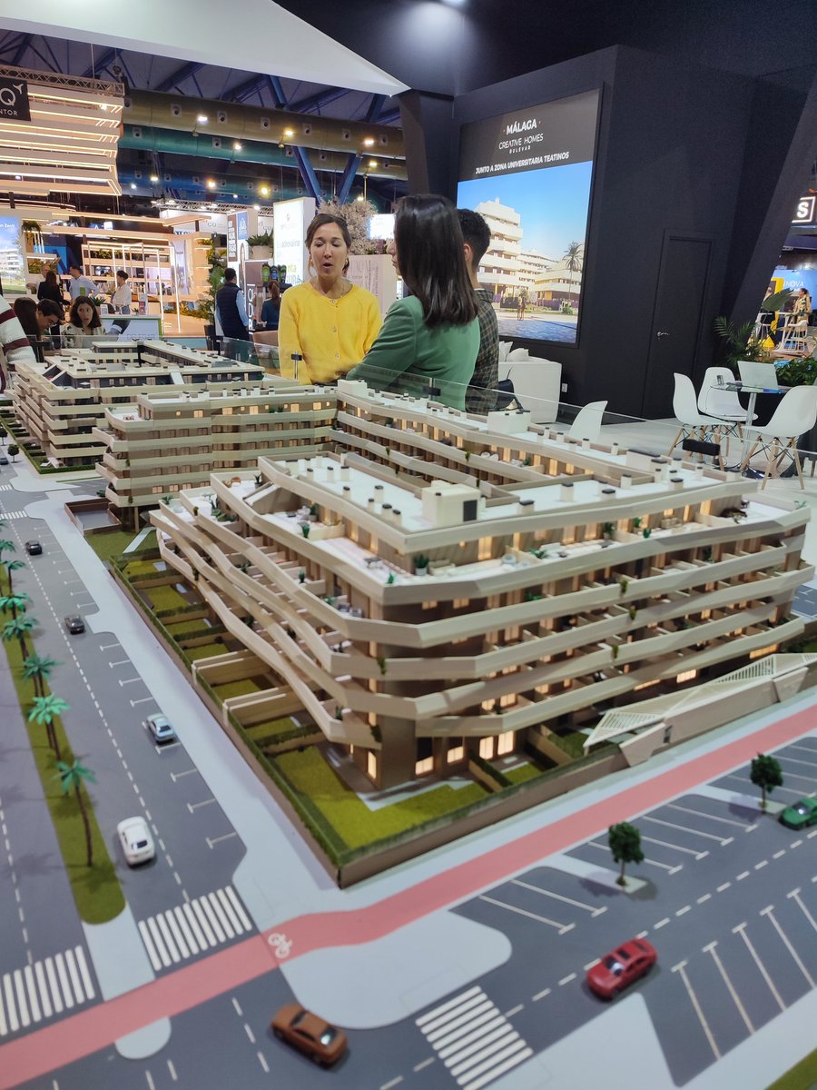 anthony_mlo1's tweet image. ¡Arrancamos en #SIMED #Málaga ! 🎉

En el Centro de Congresos, absorbiendo las últimas tendencias del sector #inmobiliario. 
¿Estás por aquí?

¡Hablemos! 👋 

#SalónInmobiliario #RealEstate @Fycma