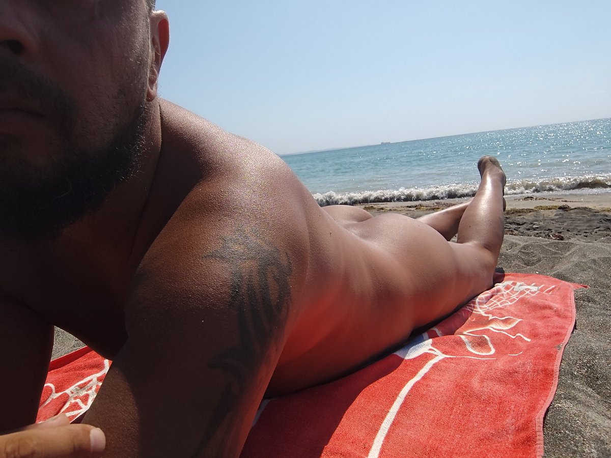 nude dude tweet media