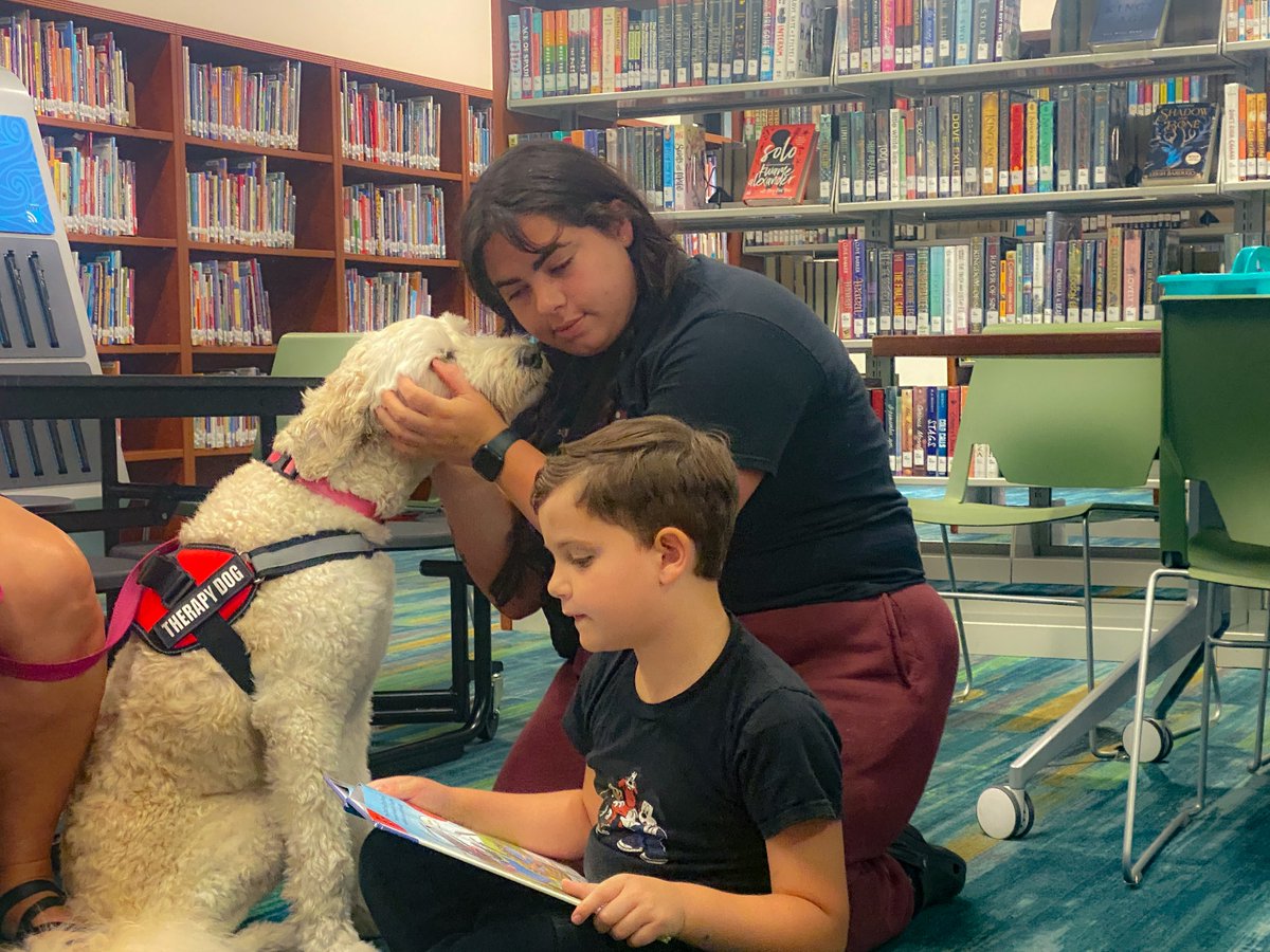 BBCityLibrary's tweet image. This Saturday at the library...

🌎 Around the World
Ages 6 - 12
10 AM - 11 aM

🐶 Bones to Books
All ages
1 PM - 2 PM

💎 Autumn Diamond Art
Ages 13 - 17 
2 M - 4 PM

🪡 Sewing with Judy &amp;amp; Joanne: Bucket Hat
CLASS FULL

📍 100 E. Ocean Avenue

#BoyntonBeach