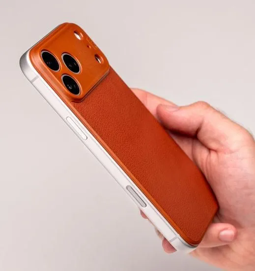 TYO_Mac's tweet photo. 【Suti PhoneBack】iPhone Air/17 Proのクリアモデル、17 Pro Maxのナノレザーモデル全色、入りました!お待たせいたしました! https://t.co/Yh03fUYBOl #PhoneBack #iPhoneAir #iPhone17Pro #TokyoTool https://t.co/nLUfgaCezD