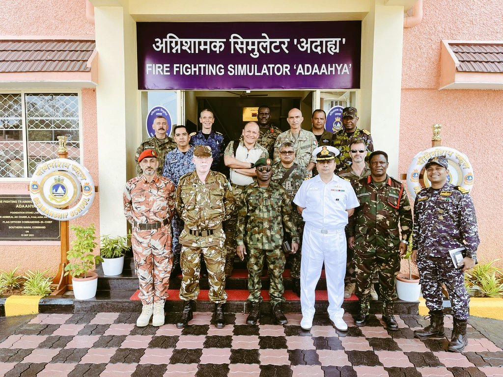 IN_HQSNC's tweet image. During visit to SNC’s professional schools, FSAs observed state of the art #simulators, #Training facilities and gained insights into the Command’s diverse roles, missions &amp;amp; regional #maritime engagements. The visit strengthened mutual understanding and cooperation offering the…