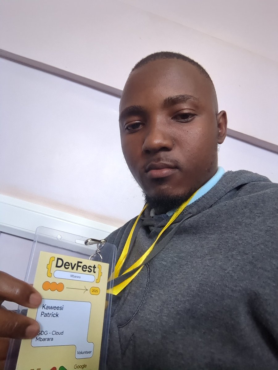 PatrickKaweesi4's tweet image. I was among the few volunteers at the #DevFestMbarara2025 where I took part in mobilizing the people for this biggest tech event in western uganda with the @GDGCloudMbarara
