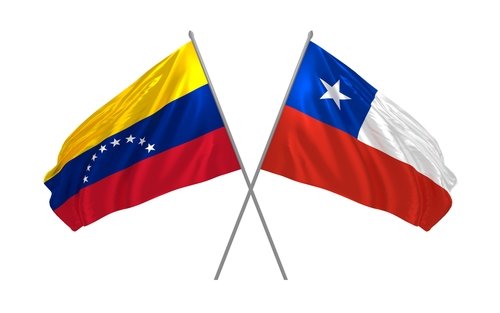 allendexxi's tweet image. Condenamos el despliegue militar de EE.UU. contra Venezuela. Es una agresión imperialista que viola el derecho internacional y atenta contra su soberanía. Desde Chile llamamos a la solidaridad activa con el pueblo venezolano.
Movimiento del Socialismo Allendista de Chile 🇨🇱