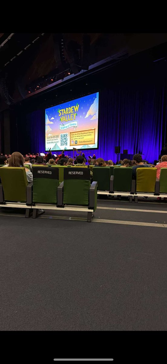 Project_pimpz's tweet photo. Stardew symphony of seasons was absolutely amazing 
So many cosplayers and everyone was so friendly https://t.co/IsFsXxPwlr