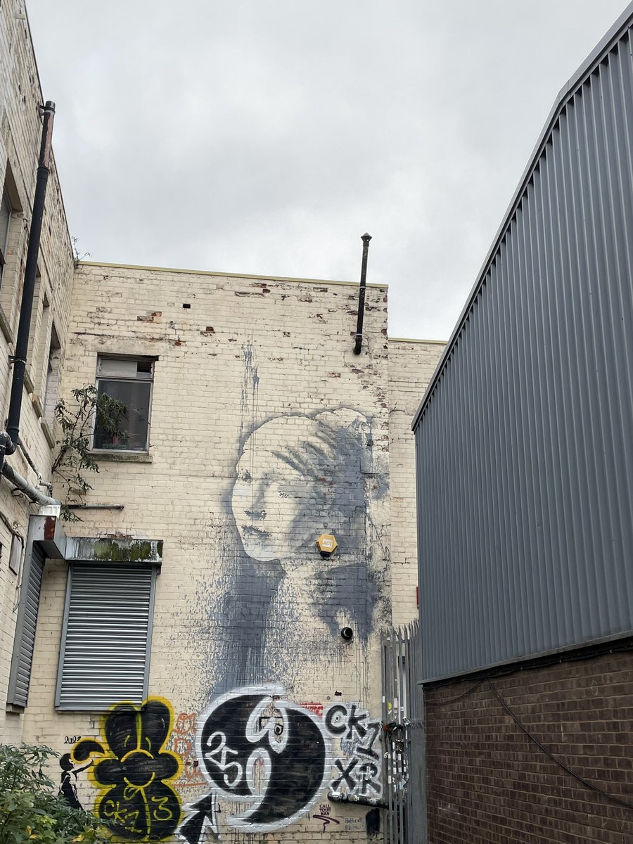 Bristol. We play <a href="/RoughTrade/">Rough Trade</a> tonight. 
Doors 7.30.
Bottlemoth 8pm. 
AF 9pm

admiralfallow.com/events/2025-11…