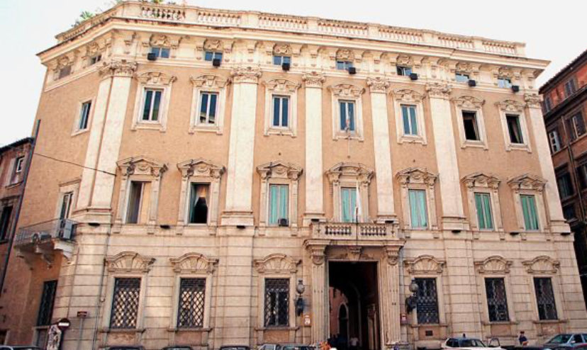 FitCisl's tweet image. #15novembre 📣 Diritto di #sciopero, “Fortemente lesivo prevedere l’obbligo per lavoratrici e lavoratori dei trasporti di dichiarare in anticipo adesione a sciopero”
🔎 Un provvedimento che:
📌 snatura un diritto costituzionale;
📌 crea vere e proprie liste di scioperanti;
📌…