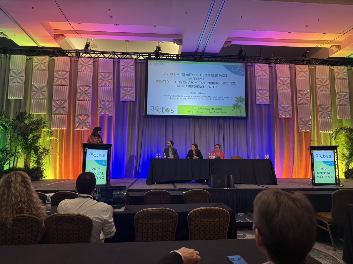 andrea_franza's tweet image. Honoured to present my poster on maintenance with dacarbazine in advanced #LMS pts and to attend a wonderful presentation by @chiara_fabbroni about our case series of advanced #PEComa pts treated with mTORi + Al.

#CTOS2025 day 2 has been wrapped up 🔥