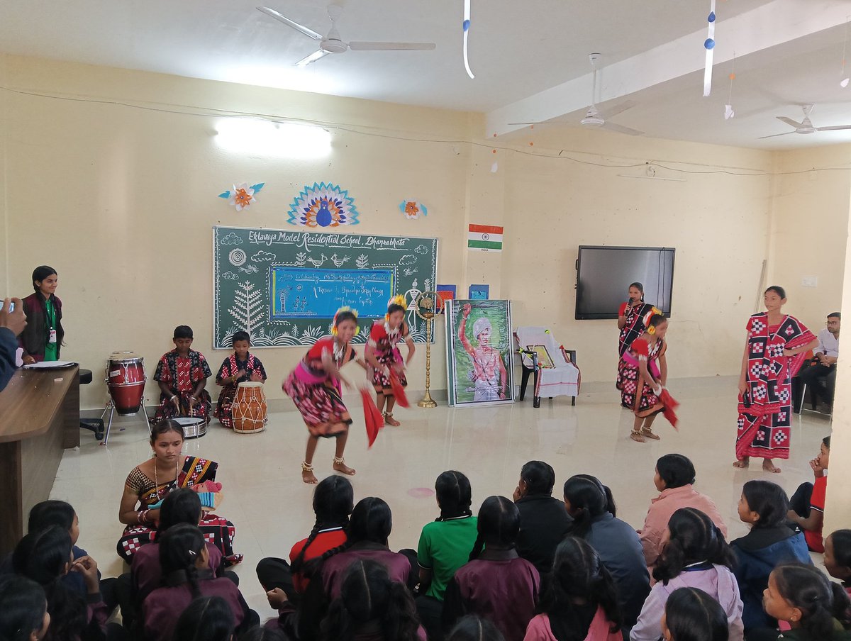 EMRS Dhanrabhata celebrated Janjatiya Gaurav Diwas with vibrant tribal songs, energetic dances and a beautiful cultural play. The event concluded with an inspiring address by the Principal, honouring our rich tribal heritage and pride.
<a href="/narendramodi/">Narendra Modi</a> <a href="/NESTSHQ/">National Education Society for Tribal Students</a> <a href="/model_odisha/">Odisha Model Tribal Education Society (OMTES)</a>