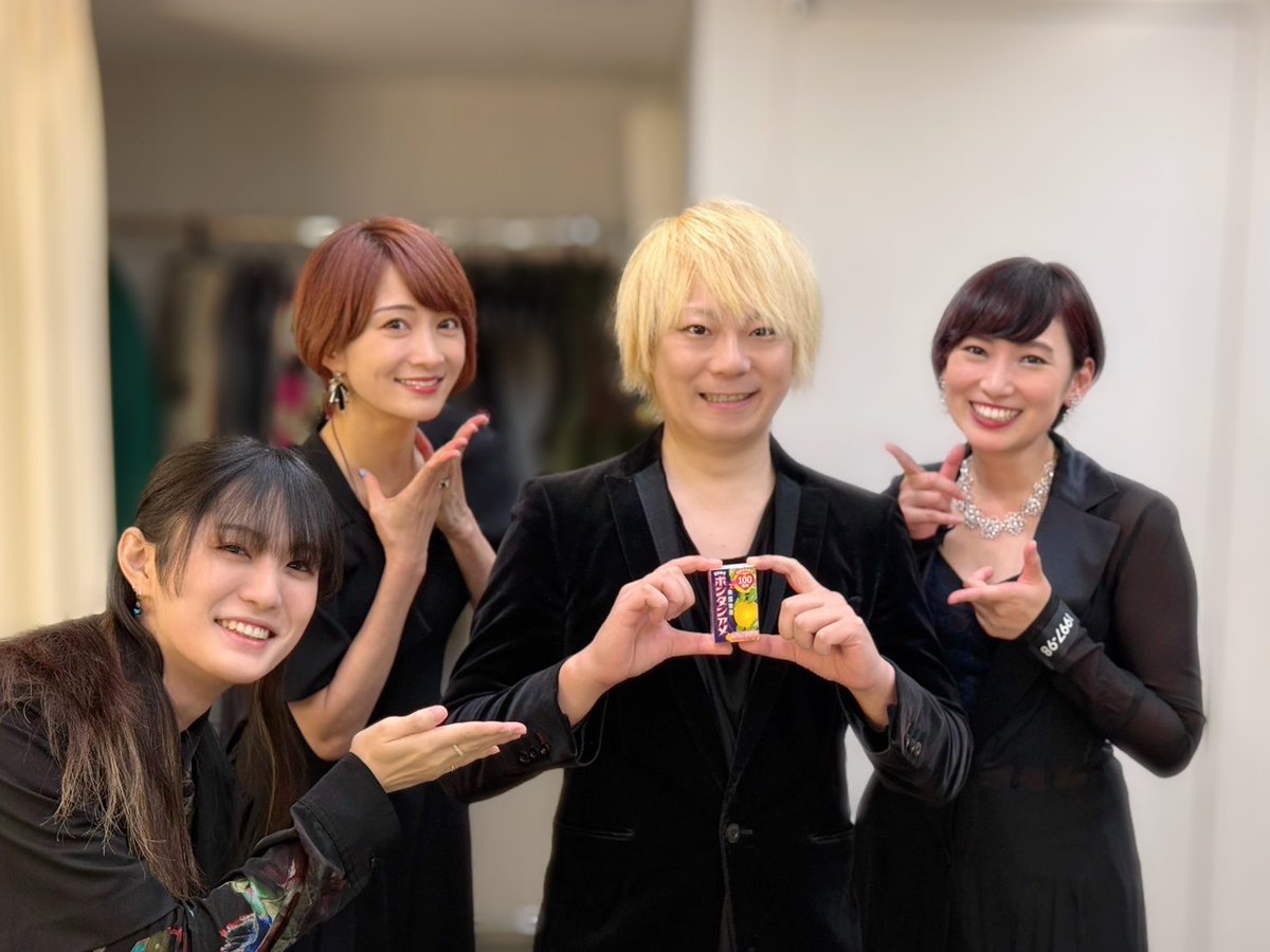 【『メタファー：リファンタジオ』リーディングライブステージ】
初日2公演終了🎙️✨
豪華すぎる声優陣の皆々様、そして素敵な演出満載のステージに演奏で参加させていただけて光栄すぎます🎻🥹
頼もしき楽しき奏者チームの皆様と明日の2公演も頑張ります❤️‍🔥
#メタファーリーディングライブ