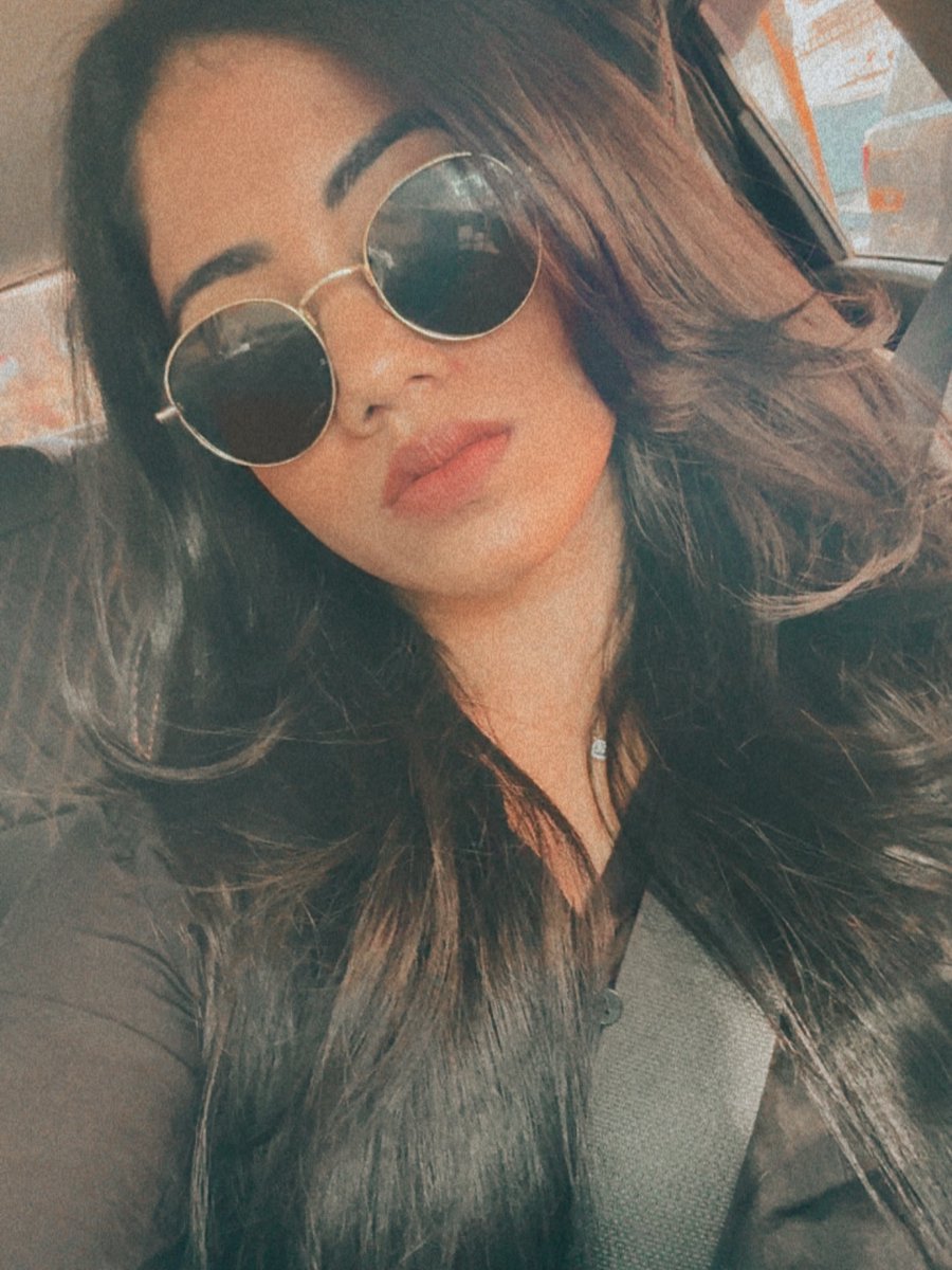 Weekendvibes_'s tweet image. Preetha Suresh 🖤😎🤳

#Preetha #PreethaSuresh