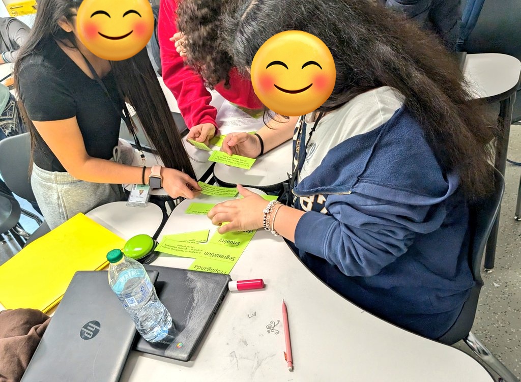 emytomita's tweet image. @WitWisdomELA Grade 7 #Module2 #CodeTalkers Kids engaged in matching the right definition for each vocabulary word in the lesson @KnowledgeMatrs @CurriculumMatrs @MrLara9 @GreatMindsEd