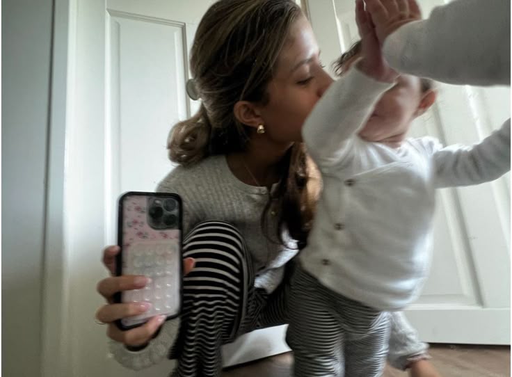 🪽 (@babysmelll) on Twitter photo 