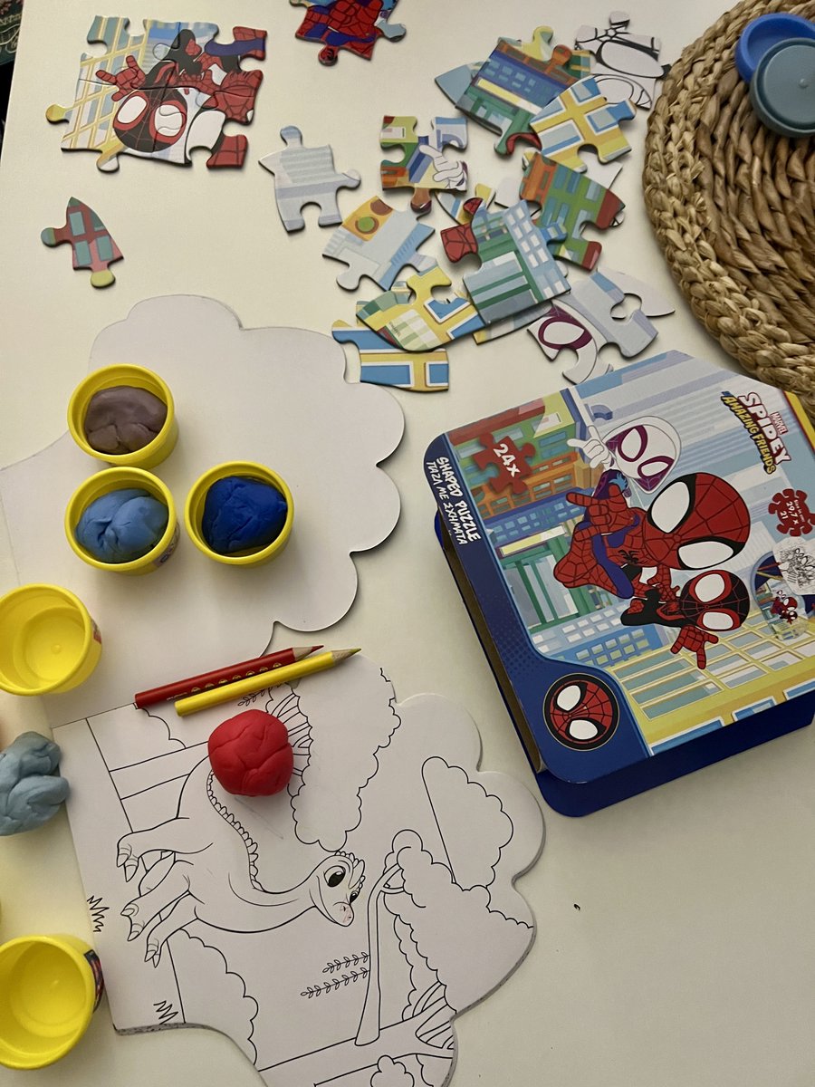 AdeelaCSV's tweet image. Our weekend agenda: Save the world with a Spider Man puzzle 🕷️