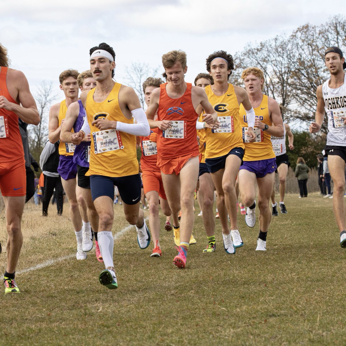 It’s Meet Day! Blugolds host the NCAA DIII North Regional Championships at Whitetail Golf Course. Men’s 8K at Noon &amp; Women’s 6K at 1 pm. Live results: results.wayzatatiming.com/meets/58513 #uweauclaire #crosscountry