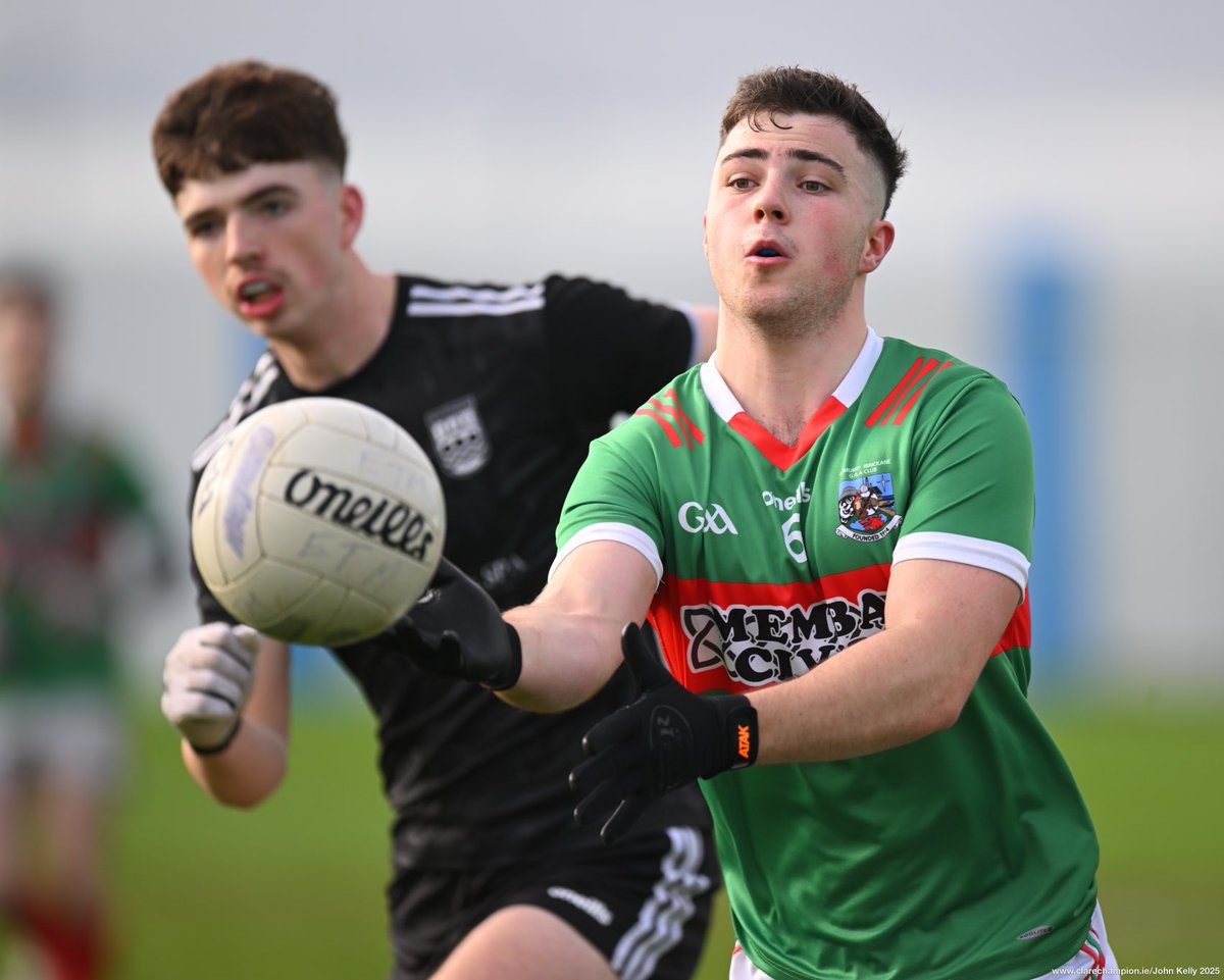 ClareChampion's tweet photo. Under 21A Football Championship Semi-Final at. Cooraclare. The score at halftime is @kibgaaclub 0-08 @inisdiomainpeil 0-08 @GaaClare #peil #gaa Photograph by John Kelly https://t.co/lXjnquWvaz