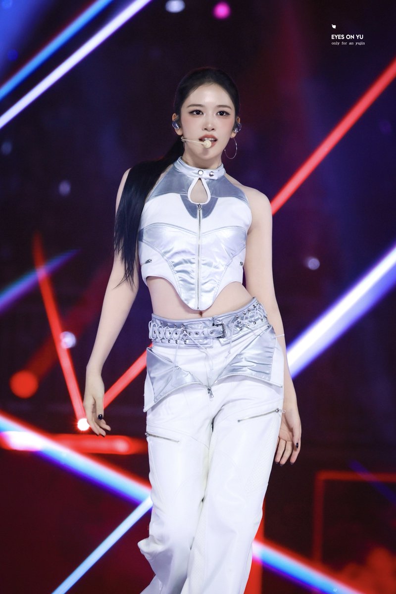 251115 #안유진 #ANYUJIN #아이브 #IVE