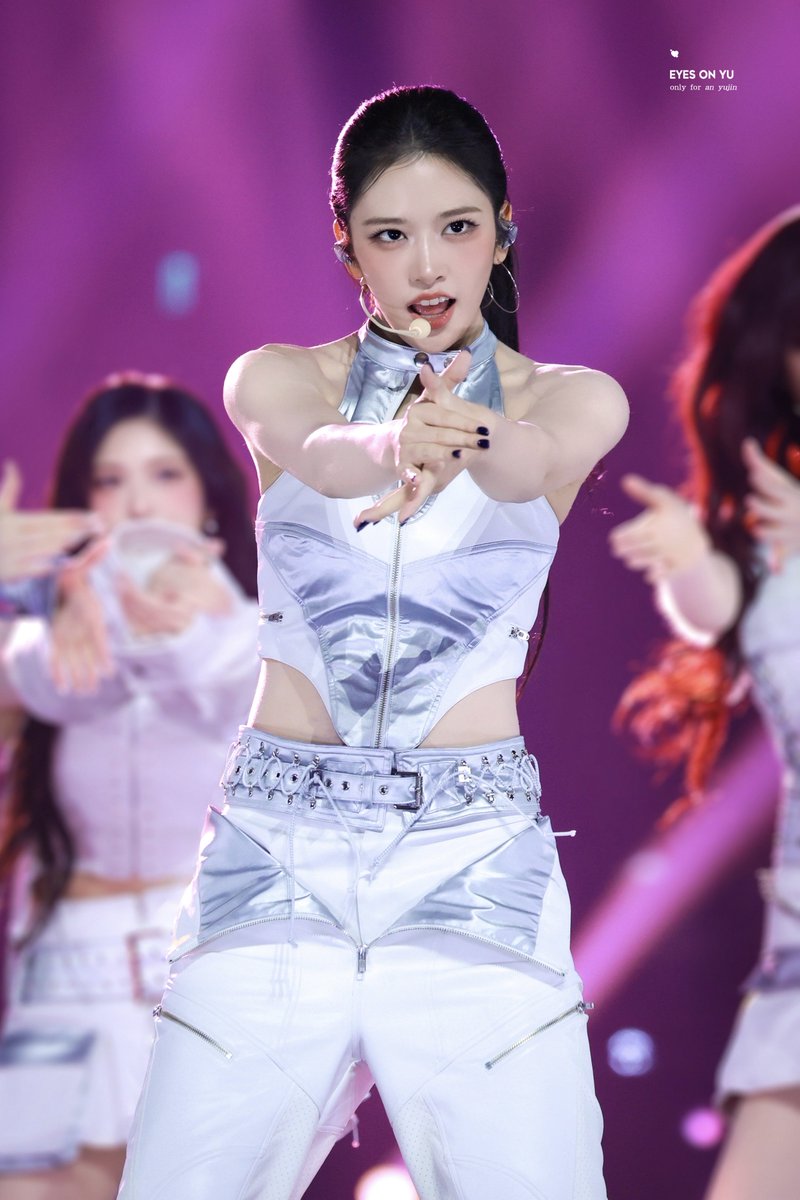 251115 #안유진 #ANYUJIN #아이브 #IVE