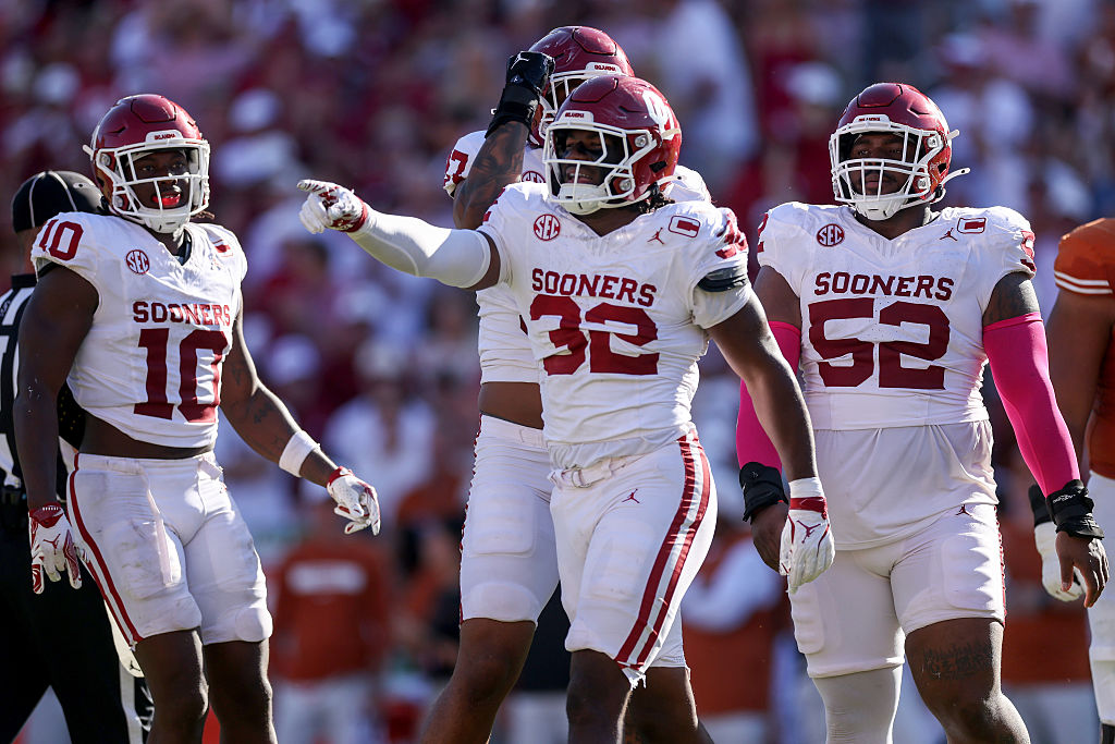 Sources: Oklahoma defensive end R Mason Thomas is unlikely to play today at Alabama. He’s been listed as questionable as he recovers from a quad injury, and a final decision isn’t expected until game-time. He’s Oklahoma’s best defensive player.