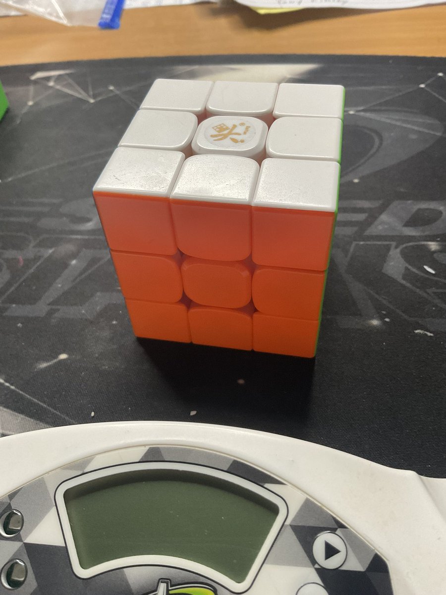 ~{DROP_DAY}~

Dayan Zhanchi Pro 3x3 - (U)
$10.00