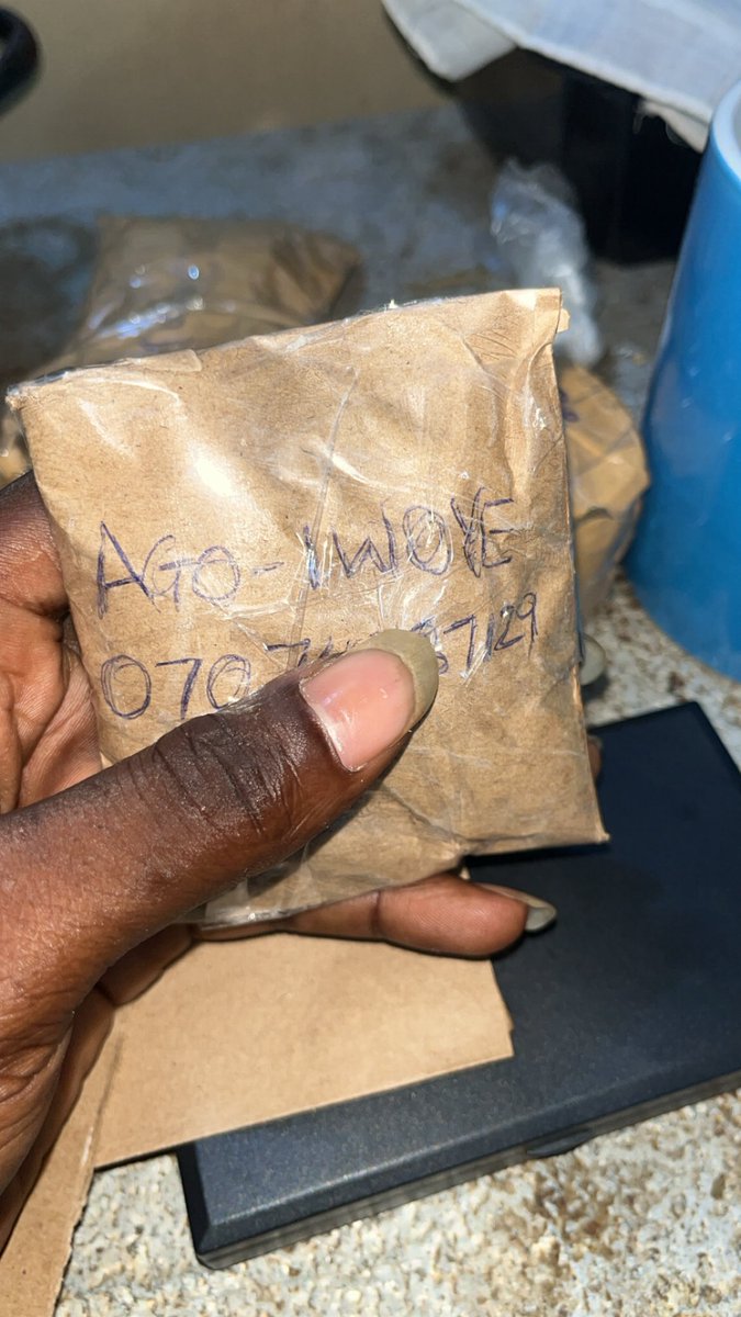 Half ounce Scotty 🍁 off to AGO-IWOYE OGUN STATE. Location📍isn’t a barrier here, Sharp delivery 🚚 to ur location📍Tap in 📥 to get urs now
