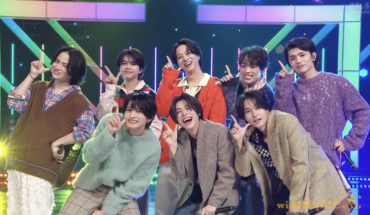 𝐴𝑦𝑎︎ ⋆𝜗𝜚 tweet media