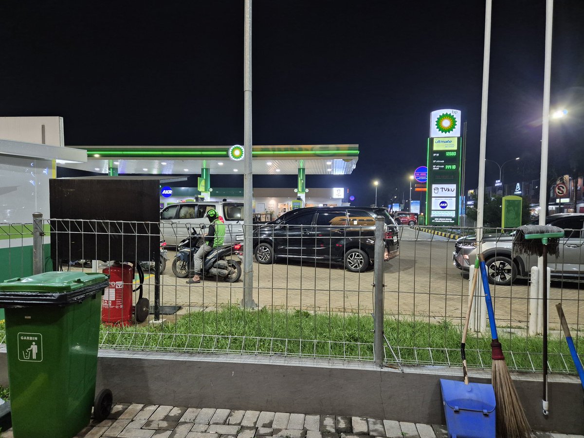 Hakim Siregar tweet media