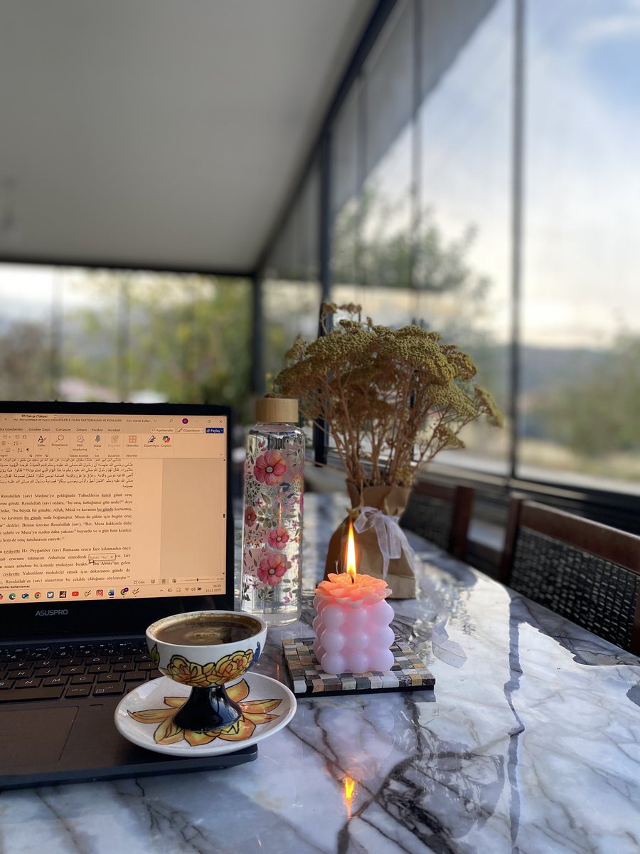 Neyi arıyor, neyi bekliyorsak verecek güçtesin. Bizi o nasibe yetiştir ya Rabb. Bu kargaşanın yorgunluğundan bizi sakinliğe ulaştır.🤍