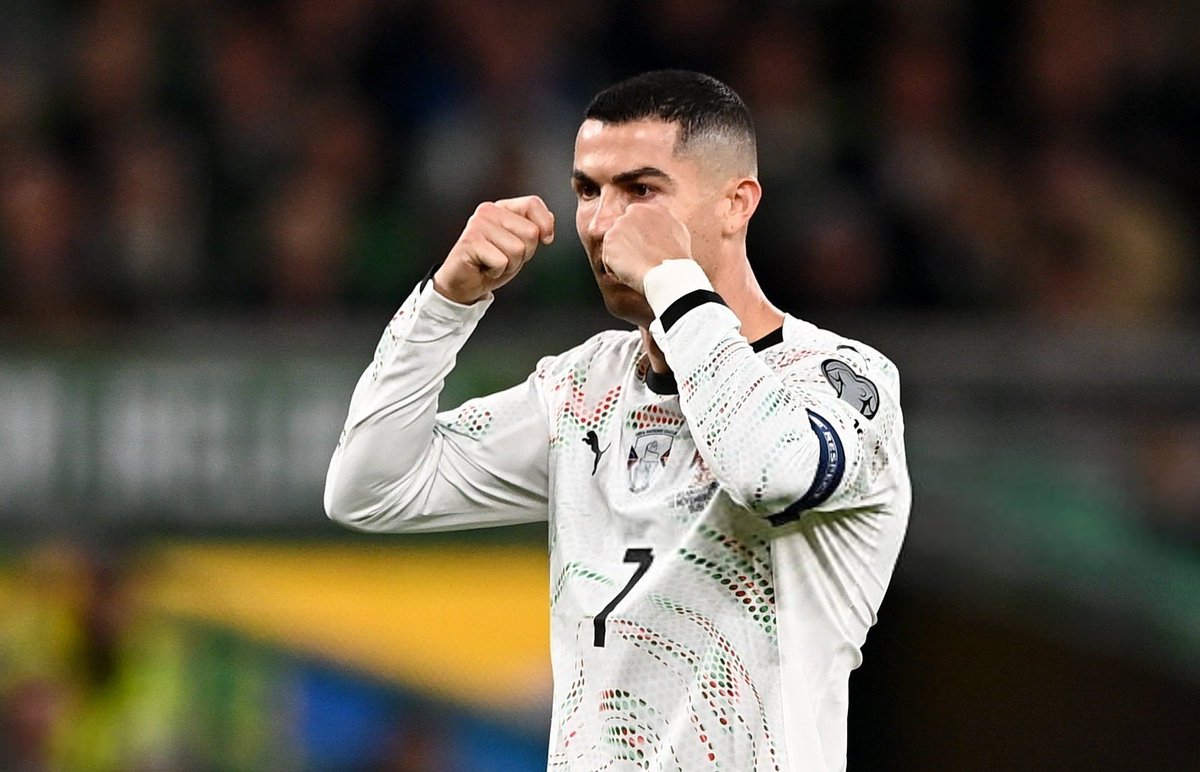 Instant Foot ⚽️ tweet media